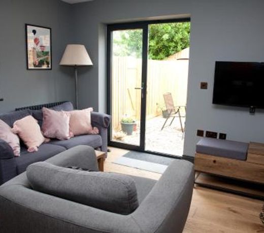 Little Elm - luxury home from home, free parking, 30-40 mins walk from Bath city centre