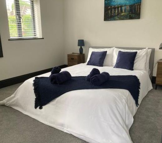 Little Elm - luxury home from home, free parking, 30-40 mins walk from Bath city centre