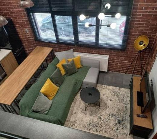Centrally located loft