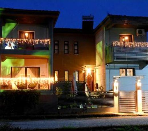 Andromache's Cozy Villa