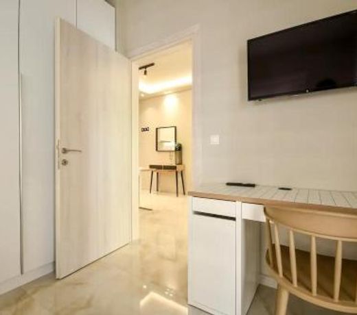 Danae Luxurious Suite #TIFHelexpo