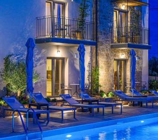 Kannas Luxury Suites Mani
