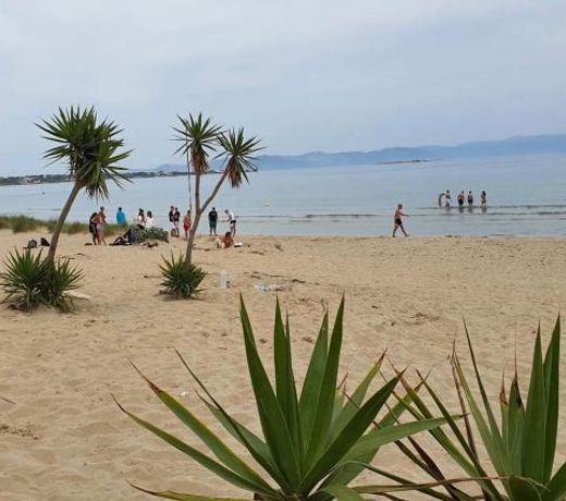 Argo apartment 15min from the airport, 1min from the beach