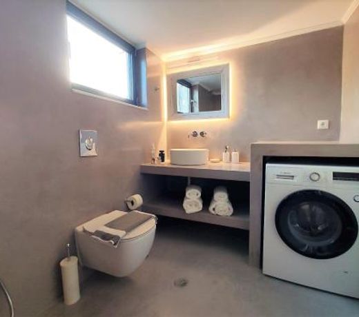koukounari apartment in city centre