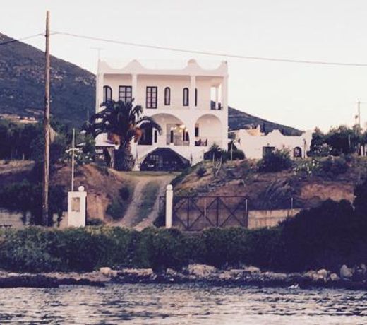 Magic house at halkida 1m from the beach!