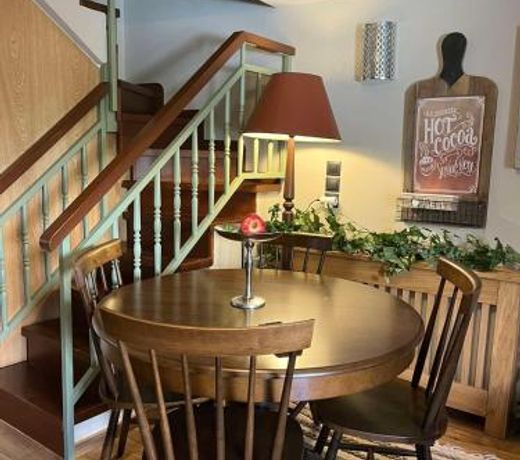 DandyVillas-Colorful Boutique House-in Old Town-Cozy-Compact