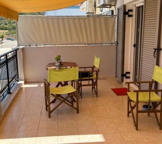 Cosy Apartment by the water, Agia Pelagia