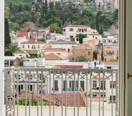 The Dolli at Acropolis
