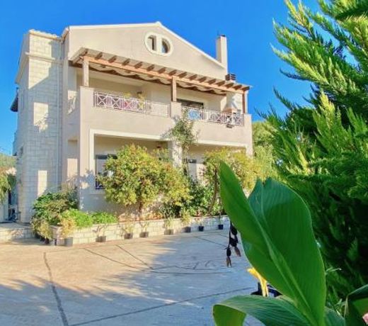Beach Villa Heart House with private pool