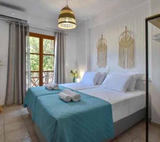 Eva Studios & Apartments