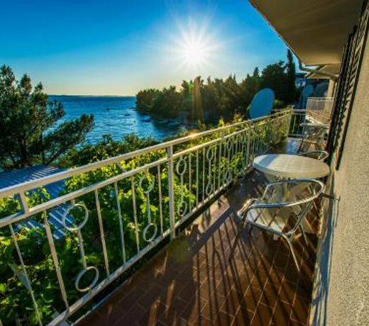 Apartment Nata with beautiful sea view