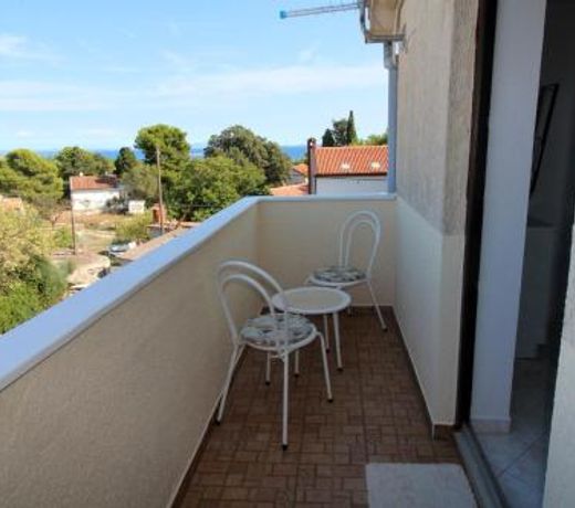 Apartment Una