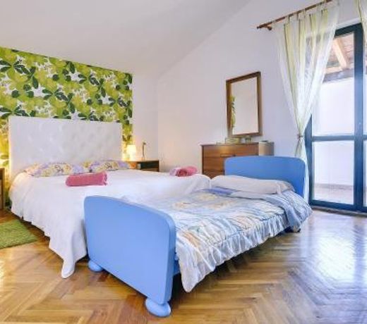 Einzigartige Villa nur 1 km bis zum Strand mit privatem Pool, BBQ, Klima, WLAN