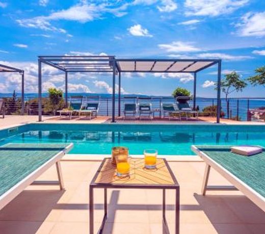 Seaview holiday home Lemona