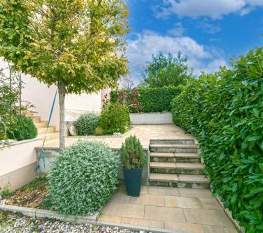 Apartments with a parking space Brela, Makarska - 20221