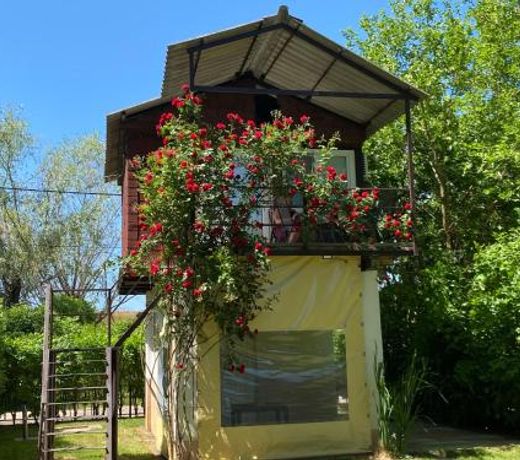 Aqua Bella Apartman