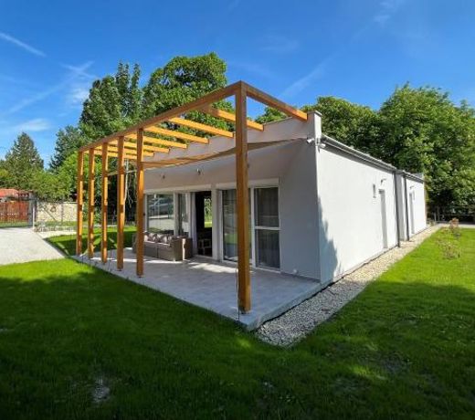 Aranygesztenye Apartmanhaz