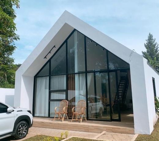 Casa de Gaudi Lembang