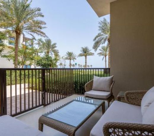 Alnoon at Address Beach Resort Fujairah