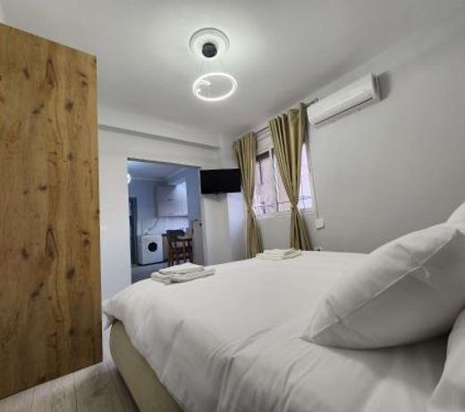 Sweet Dreams Apartment Sari
