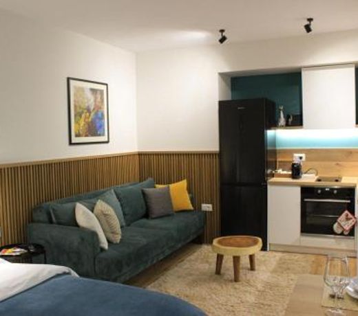 Studio in Tirana