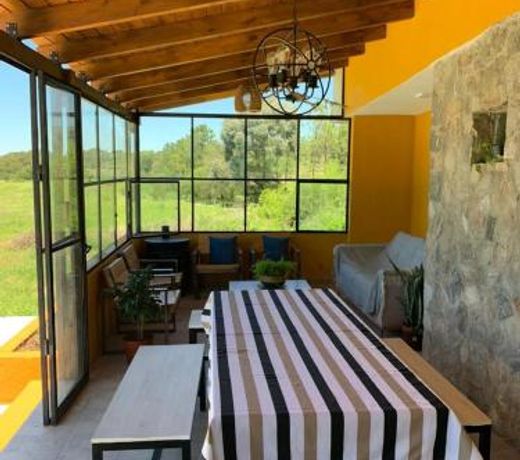 Las Tres Rosas Casa de Campo