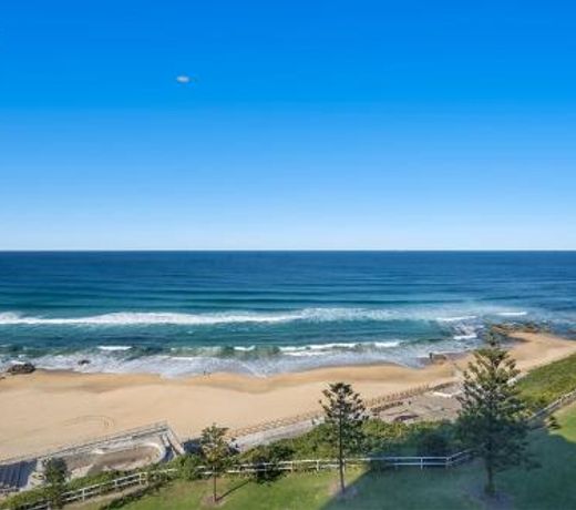 703 Luxury Ocean View Apartment