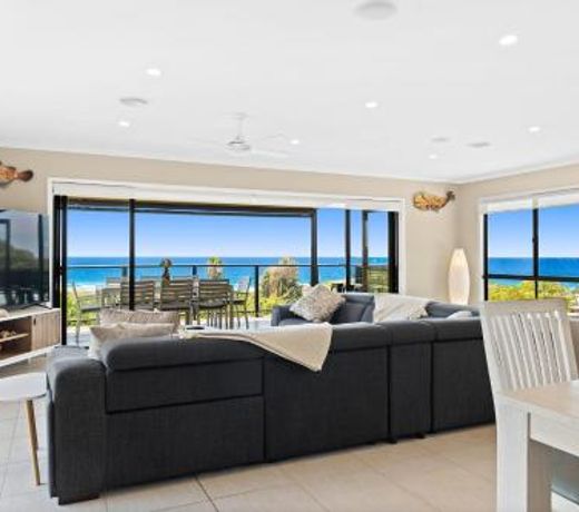 11 Warbler Crescent