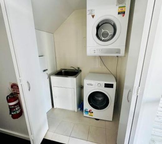 Modern 2 Bedroom Apt near Tram & Ocean