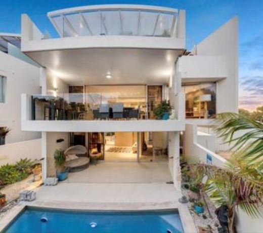 Amazing Water Views with Direct Beach Access