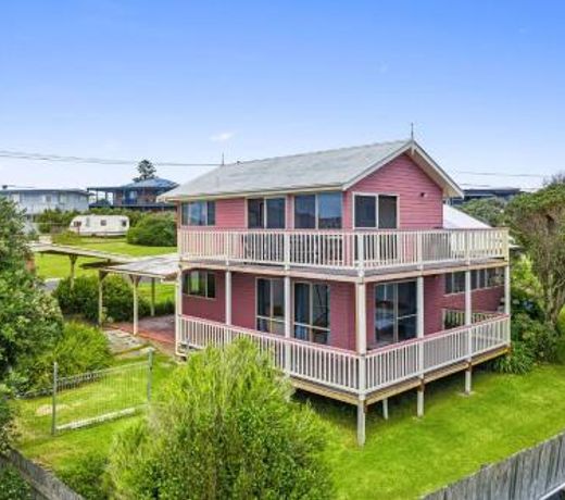 54 Noble Parade