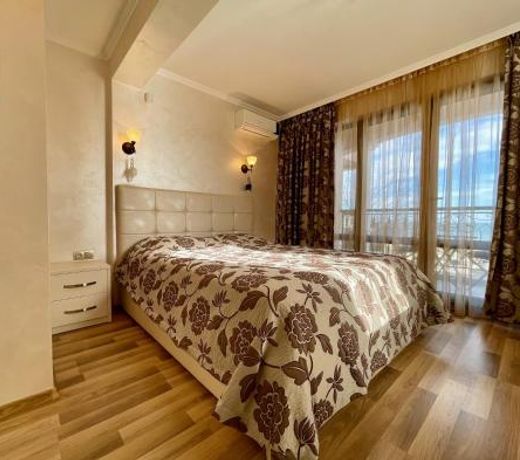 Luxurious 2 BR Appt at the Black Sea Coast