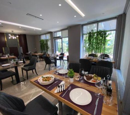 Doanesia Premium Hotel & Spa