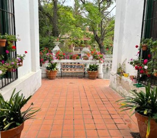 Departamento Ocre con gran jardÃ­n