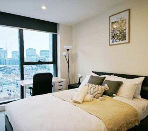 2 beds 2 bath Apt *Free Carpark