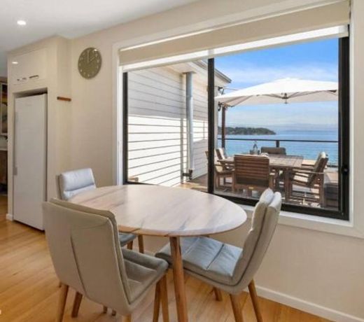 'The Alonnah' Beach House - Main House & Unit