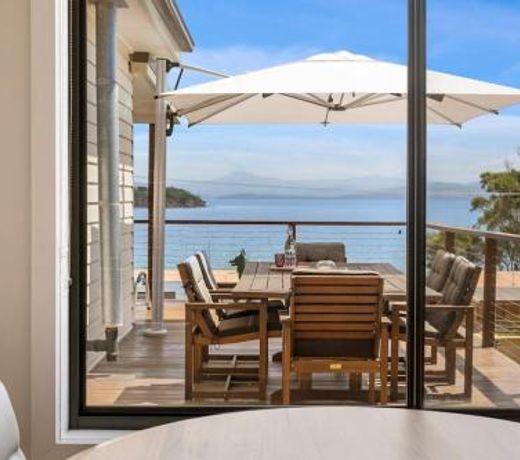 'The Alonnah' Beach House - Main House Only