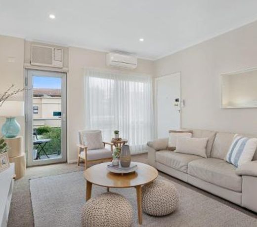 Broadway Getaway - 150 Metres to Beach
