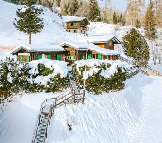 Chalet Nuage Family friendly Mountain getaway
