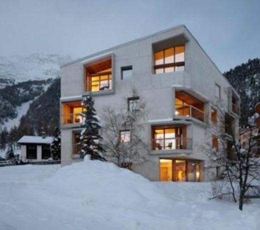 Alpine Lodge 2-Bett-Wohnung Chesa Plattner "Bergbahnen All inklusiv" im Sommer