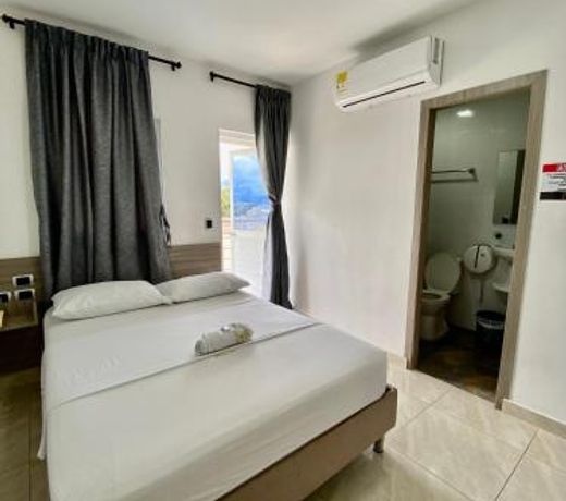 HOTEL DIAMOND BGA