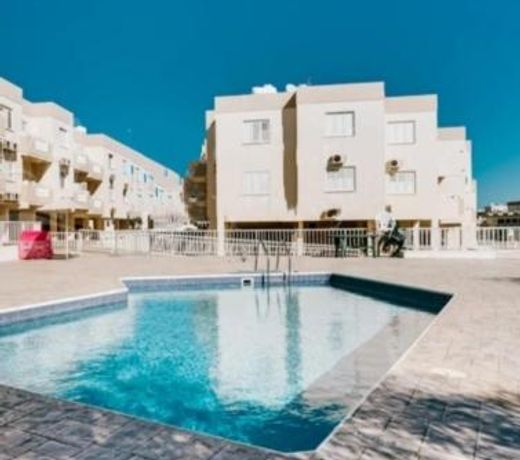 SOFIA APARTMENT 700m away from the beach