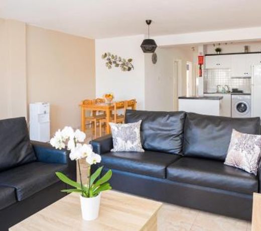 SOFIA APARTMENT 700m away from the beach
