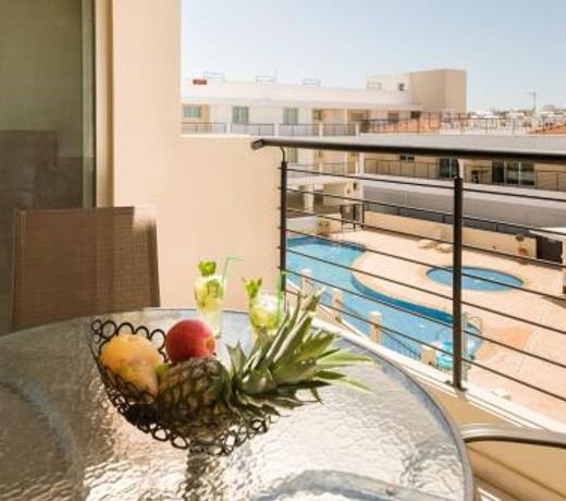 SEABREEZE APARTMENT 200m away from the sea