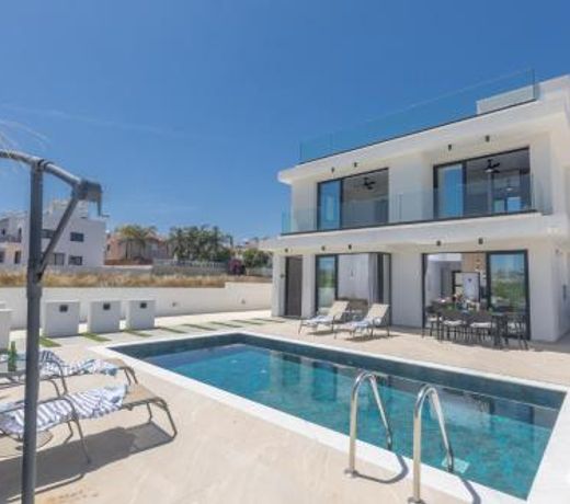 Trinity Villa