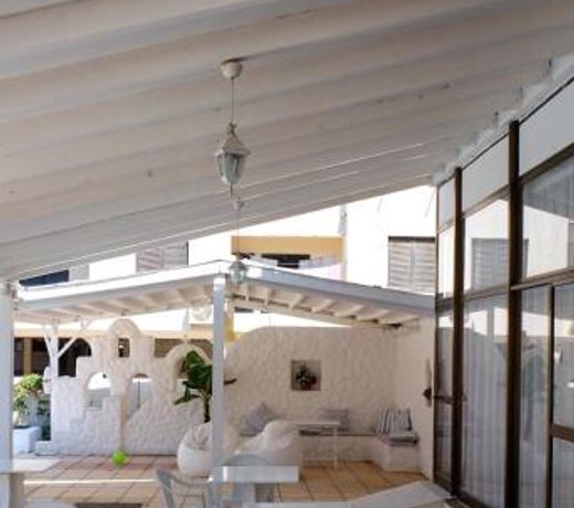 Amore Hotel Apts