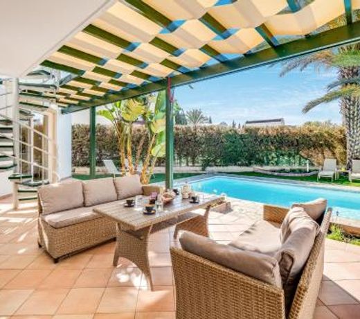 Villa Poseidon Gardens by Ezoria