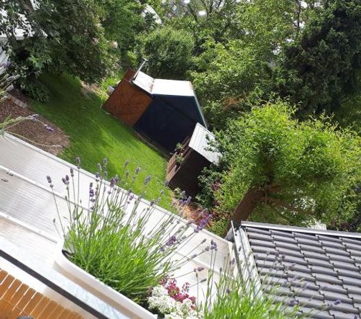 Helles Dachgeschoss-Appartement