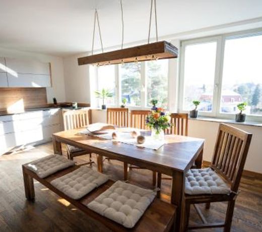 Hochwertiges Apartment / 120mÂ² / Dachterrasse / Parking