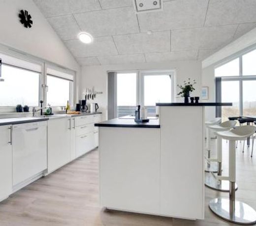 Holiday Home Antina - 400m from the sea in NW Jutland by Interhome